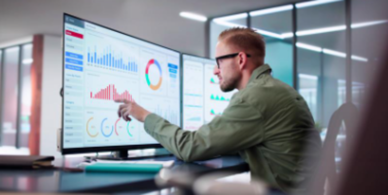 How Can Data Analytics Help You Transition into a Career in Computing?